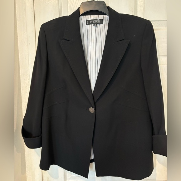 Kasper NWOT Black Fully Lined Blazer With Mid Length Sleeves - Picture 1 of 7
